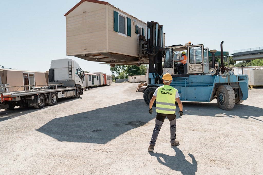 Perché le case mobili sono la soluzione ideale per le aziende agricole e i cantieri