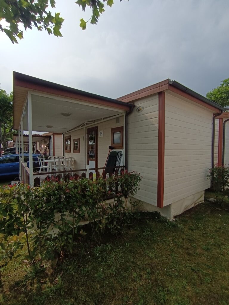 Mobile homes and weather: how they withstand rain, wind, snow, heat, and humidity